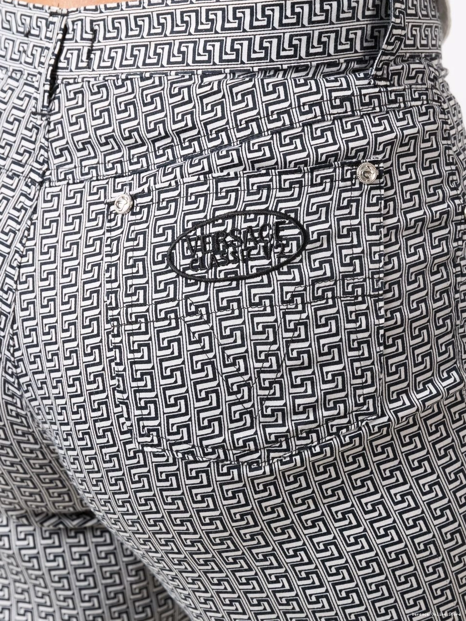 Affordable print Women 1990s trousers cropped Versace Greca 0718